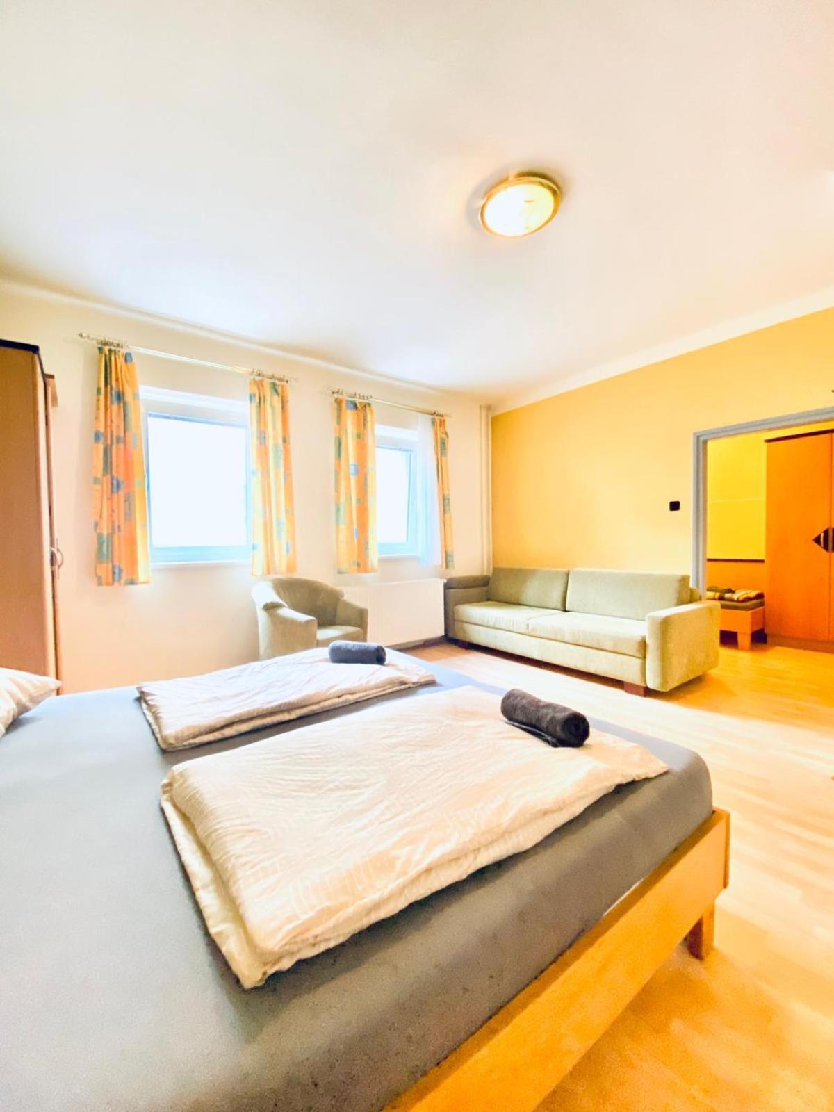 Affordable Central Rooms, 10-Min To Lugner City Wien Eksteriør bilde