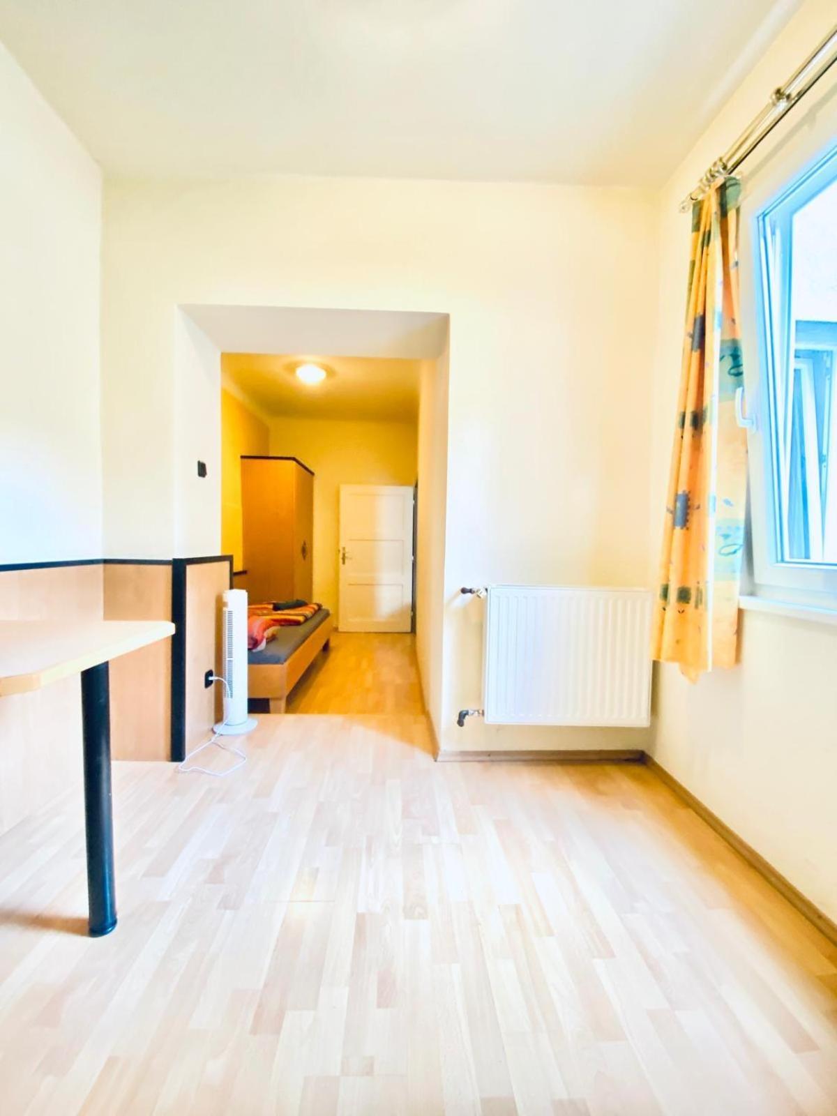 Affordable Central Rooms, 10-Min To Lugner City Wien Eksteriør bilde
