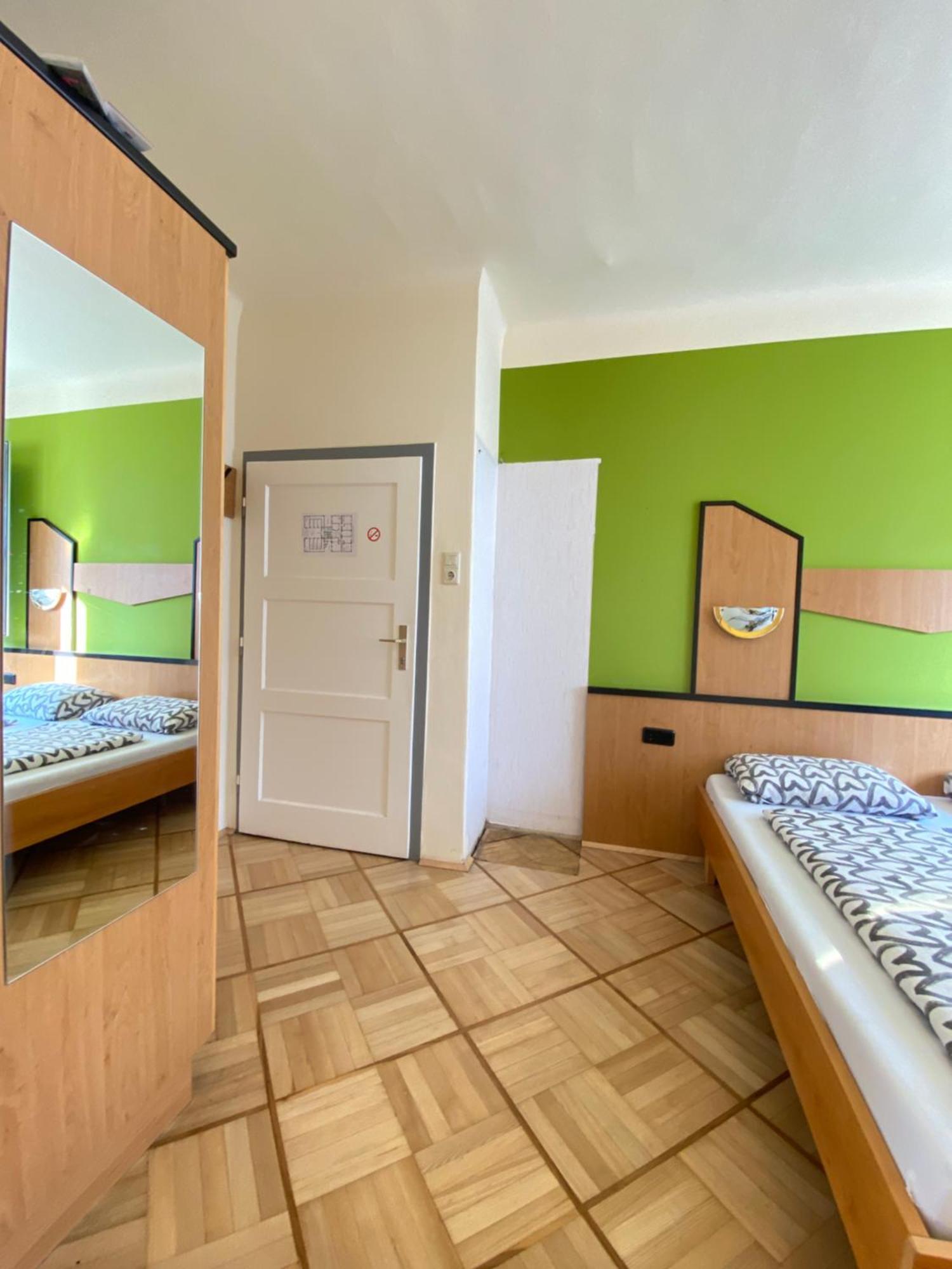 Affordable Central Rooms, 10-Min To Lugner City Wien Eksteriør bilde