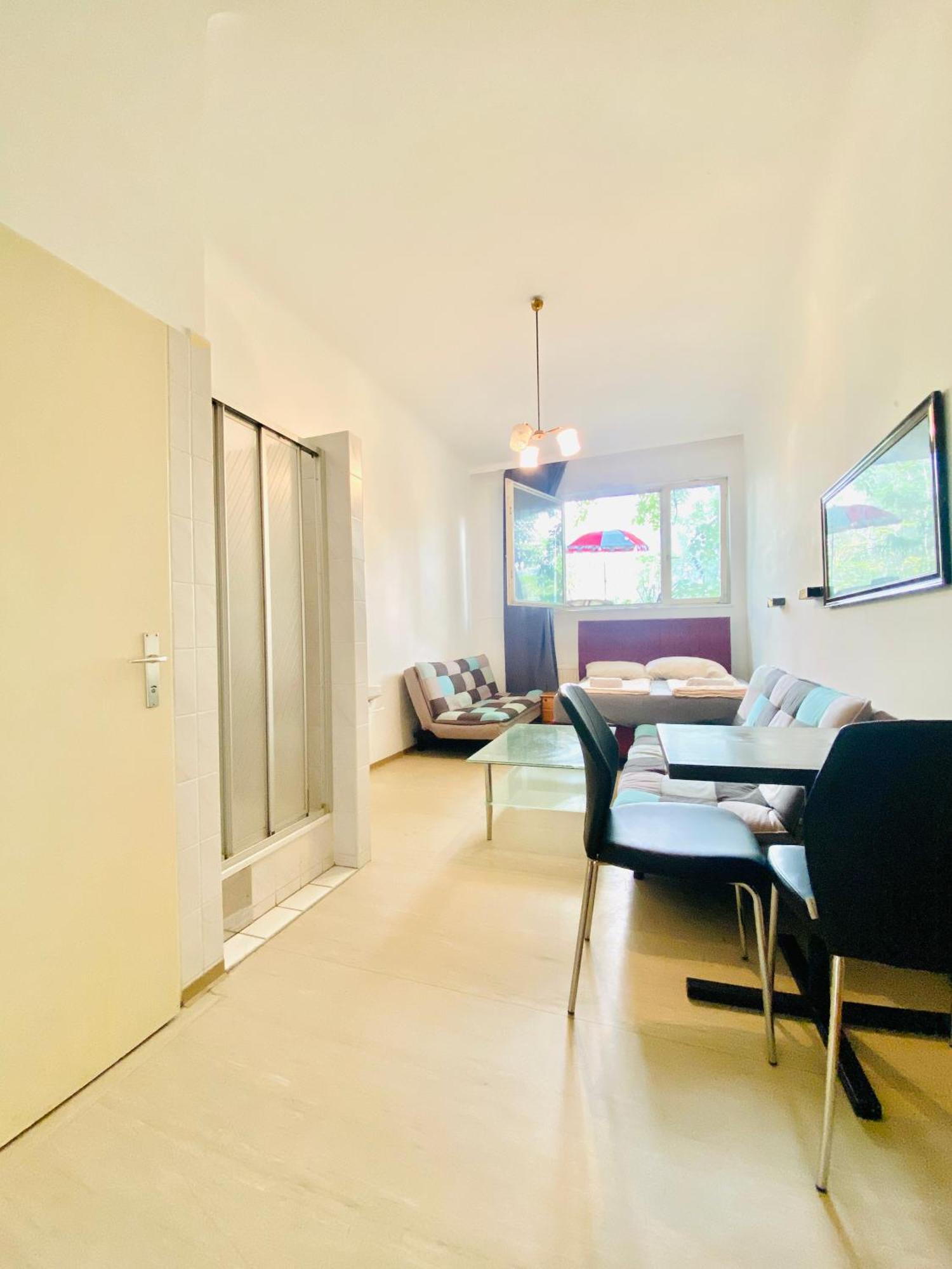 Affordable Central Rooms, 10-Min To Lugner City Wien Eksteriør bilde