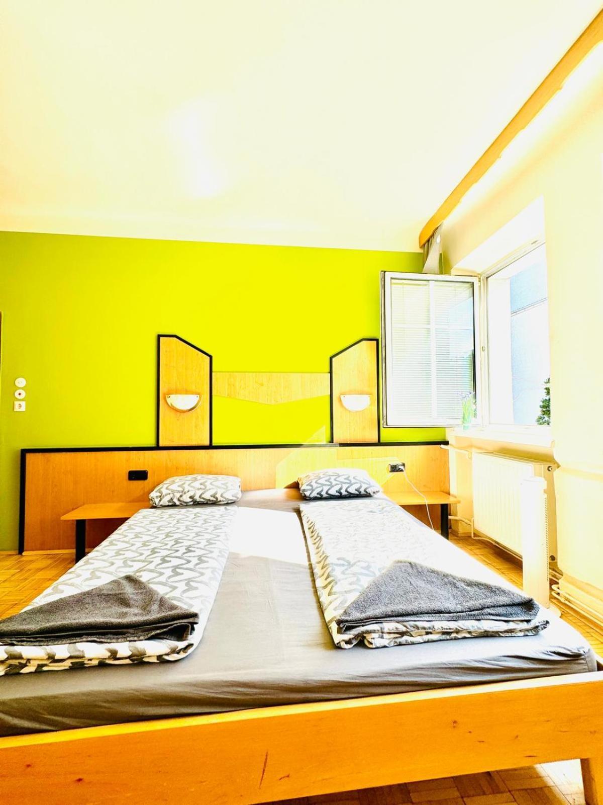 Affordable Central Rooms, 10-Min To Lugner City Wien Eksteriør bilde