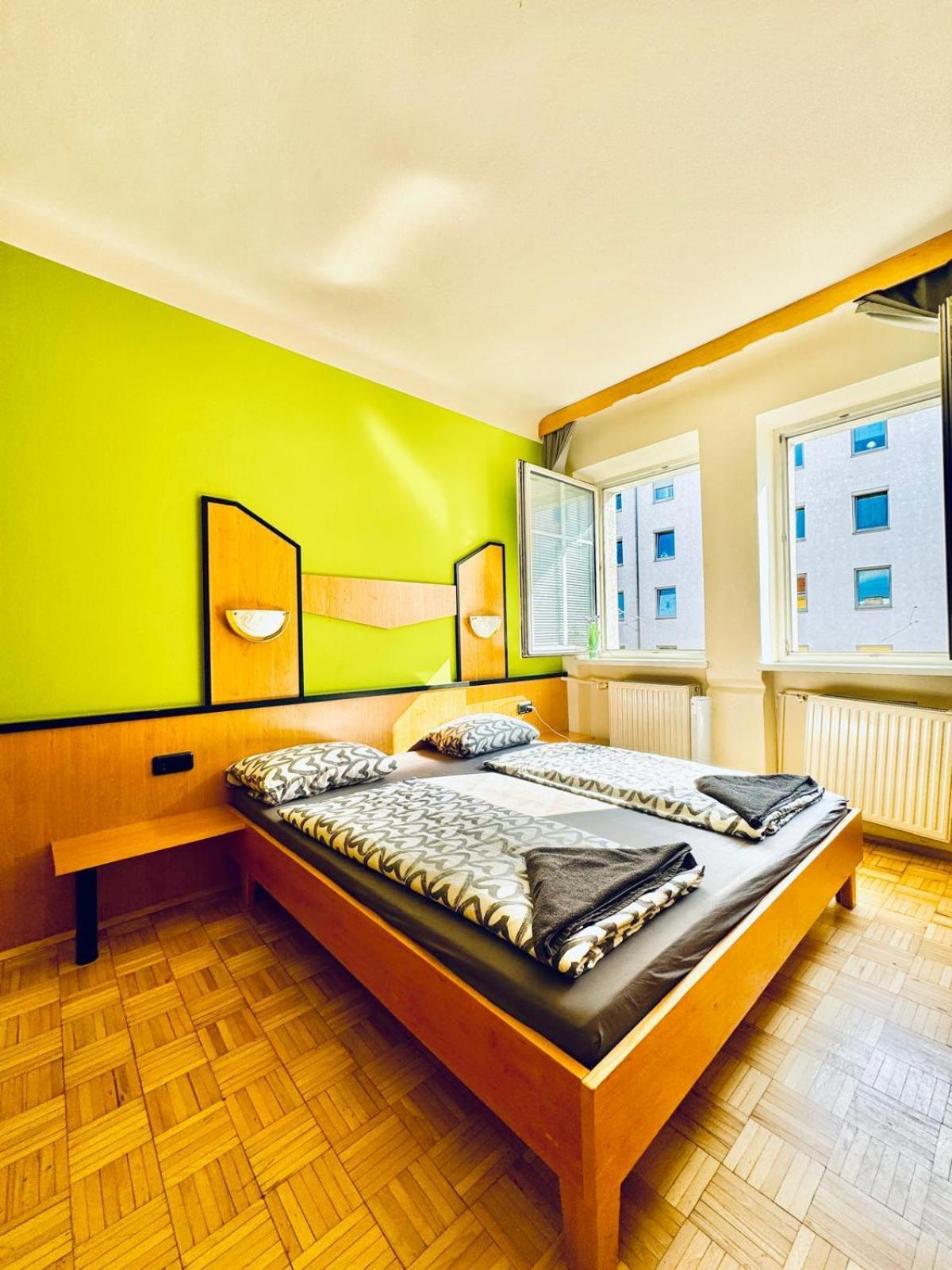 Affordable Central Rooms, 10-Min To Lugner City Wien Eksteriør bilde