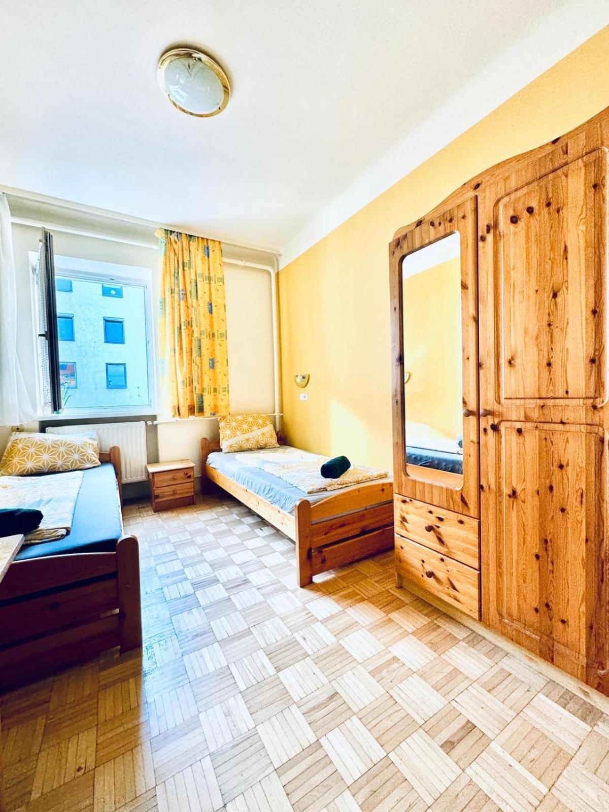Affordable Central Rooms, 10-Min To Lugner City Wien Eksteriør bilde